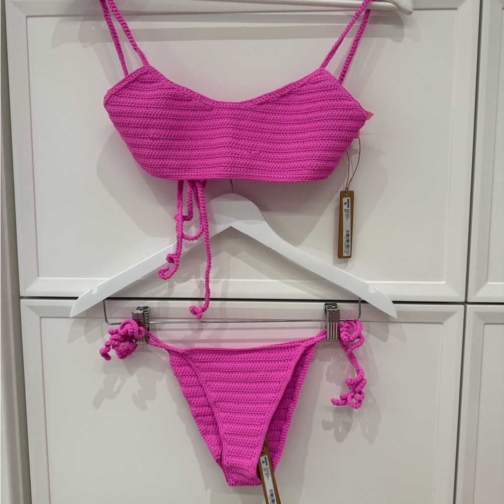 ⭐️ SKIMS Bright Pink Crochet Top ⭐️